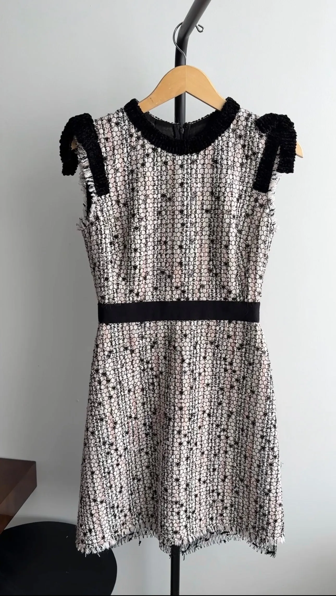 Giambattista Valli Tweed Dress with Sequin and Lace Hem - S (4)